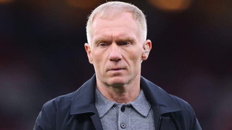 arsenal raih treble - ilustrasi berita Paul Scholes Nilai Arsenal Berpeluang Pertahankan Gelar dan Raih Treble —…