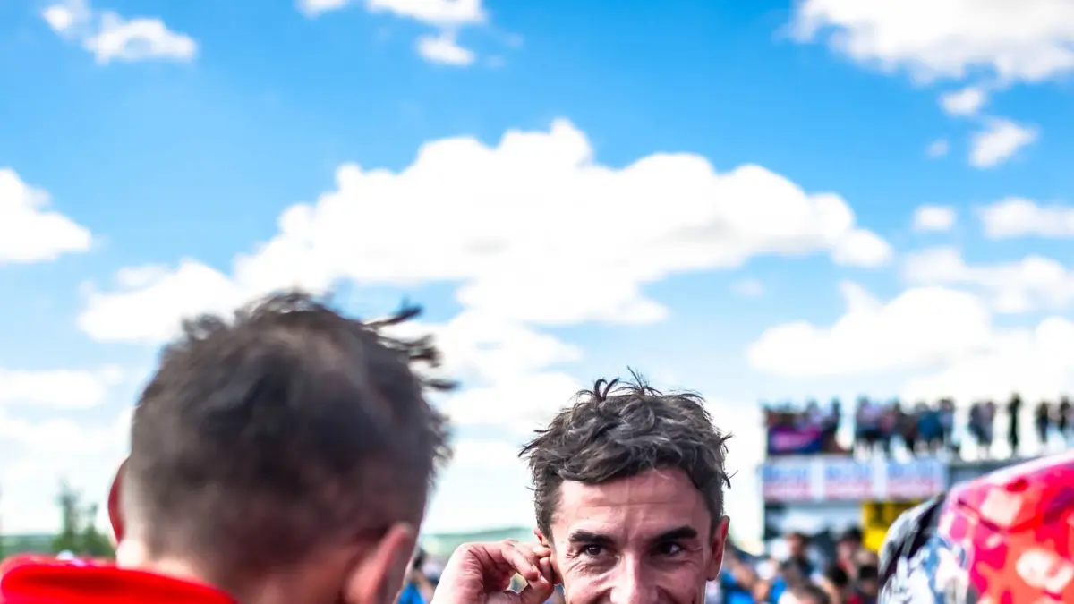 motogp aragon MotoGP Aragon Kembali: Martín di Puncak, Márquez Incar Momentum… motogp aragon - ilustrasi berita MotoGP Aragon Kembali: Martín di Puncak, Márquez Incar Momentum di Sirkuit Favorit —…