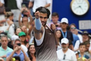alcaraz melaju - ilustrasi berita Alcaraz Melaju ke Babak Keempat US Open usai Tundukkan Wu Yibing