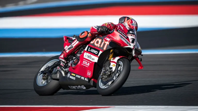 bulega magny-cours - ilustrasi berita Bulega Tercepat di Magny-Cours, Tetap Merasa Performa Panigale Belum Maksimal —…