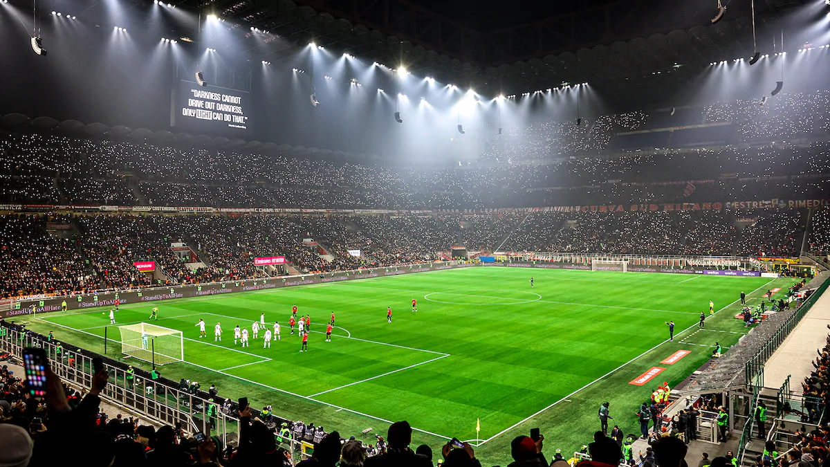 sold out san siro Sold Out San Siro: Laga Milan vs Lecce Menuju Penuh sold out san siro - ilustrasi berita Sold Out San Siro: Laga Milan vs Lecce Menuju Penuh